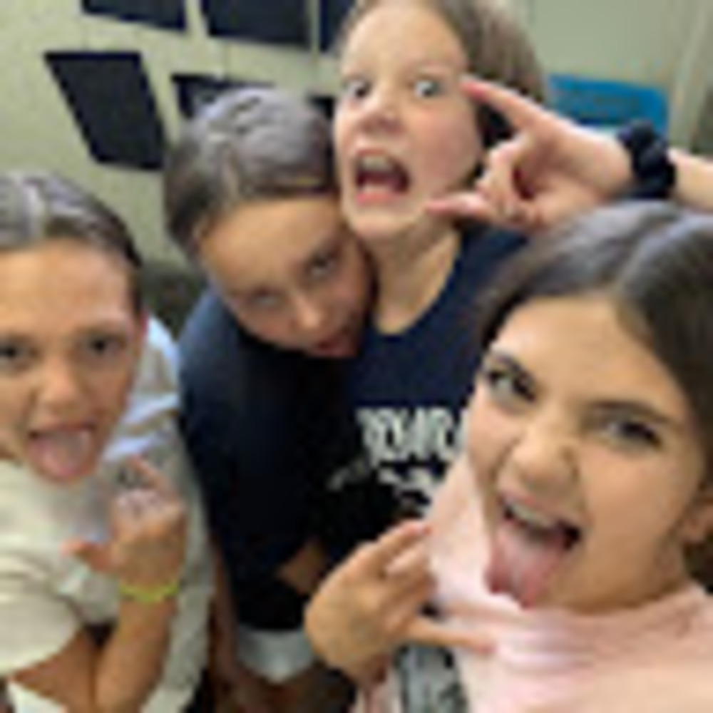 Meet your Posher, Adynn